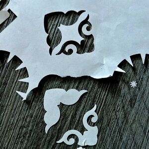 Border corner punch for scrapbooking